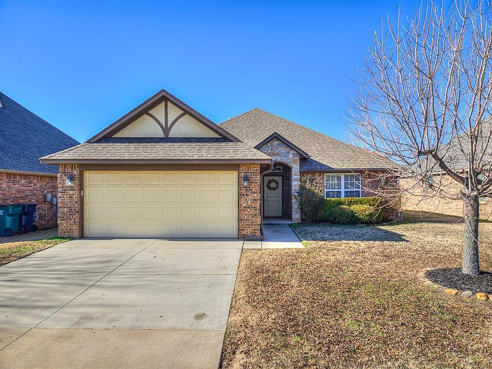 1st image of 12209 Fox Hill Way