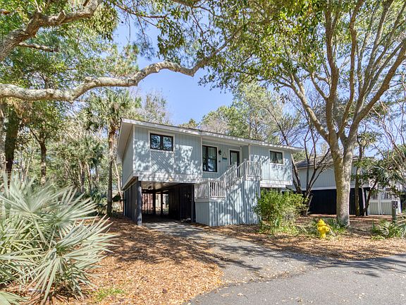 2nd image of 48 Twin Oaks Ln