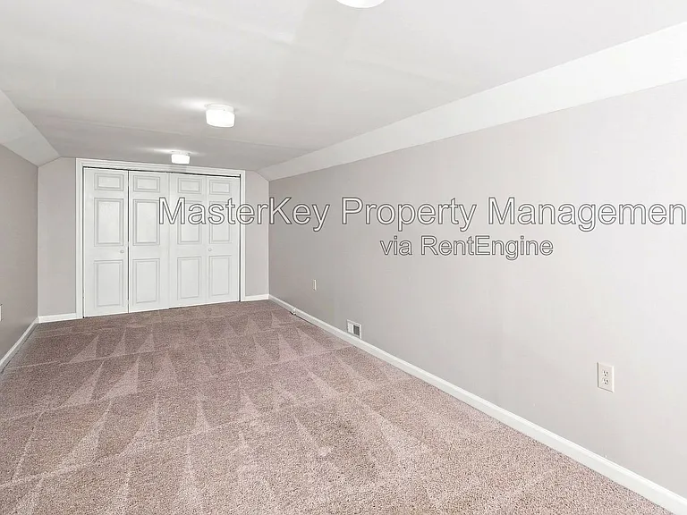 5017 Walton Hill Rd — Photo 23