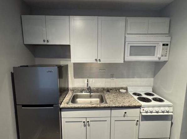 724 Delta Ave APT 7