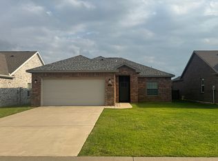 201 Cottonwood St, Calera, OK 74730
