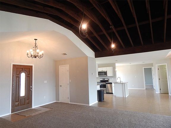 4th image of 4676 Highland Dr