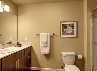6319 194th St SW UNIT 103, Lynnwood, WA 98036