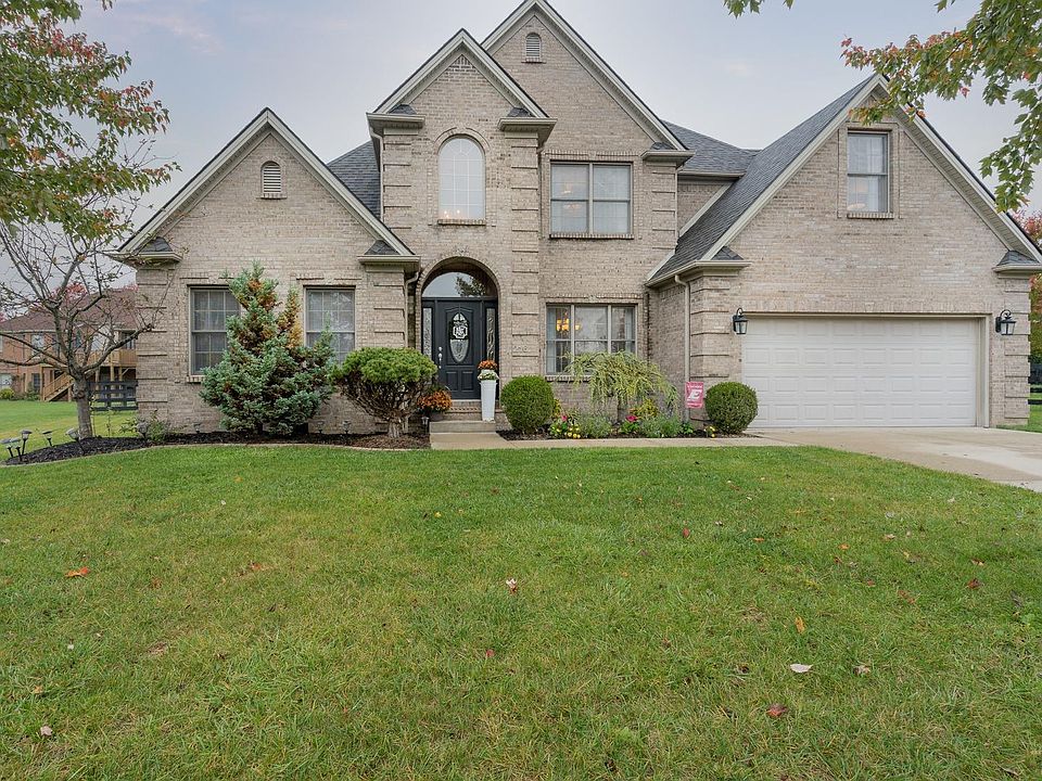 1st image of 216 Bay Colony Ct