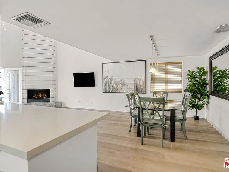 115 Galleon St #A — Photo 12