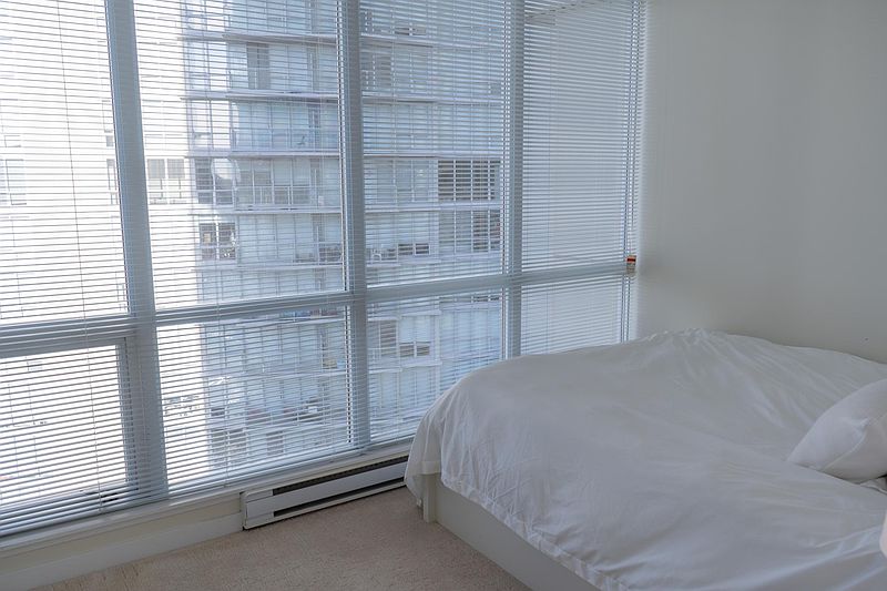 Surrey Apartment for rent - 2 Bedrooms — photo 18