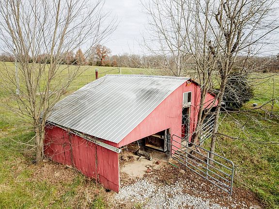3rd image of 3702 County Road 213
