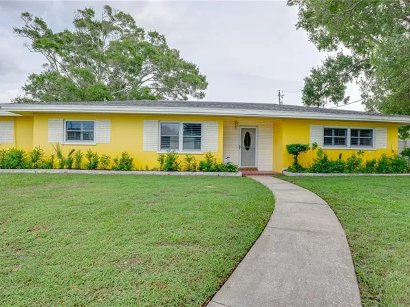 1729 Kenilworth Dr, Clearwater, FL 33756