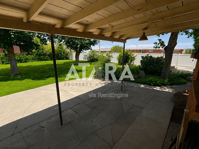 8696 S 1645 E — Photo 21