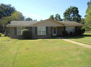 73 Baggett Dr, Montgomery, AL 36108