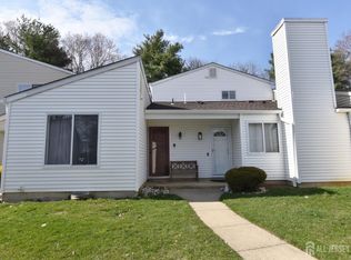 34 Woodmere Ct, Freehold, NJ 07728