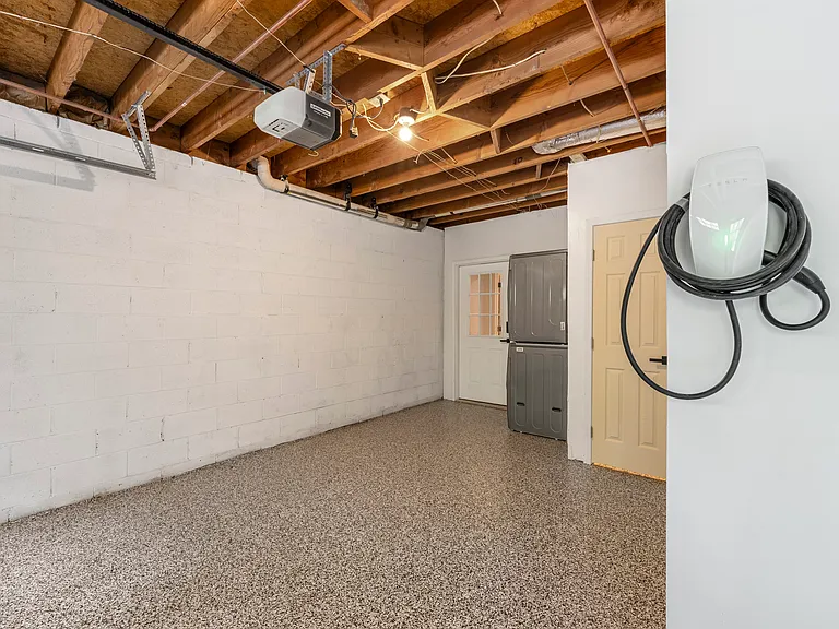 4115 Tanbark Dr NE — Photo 37