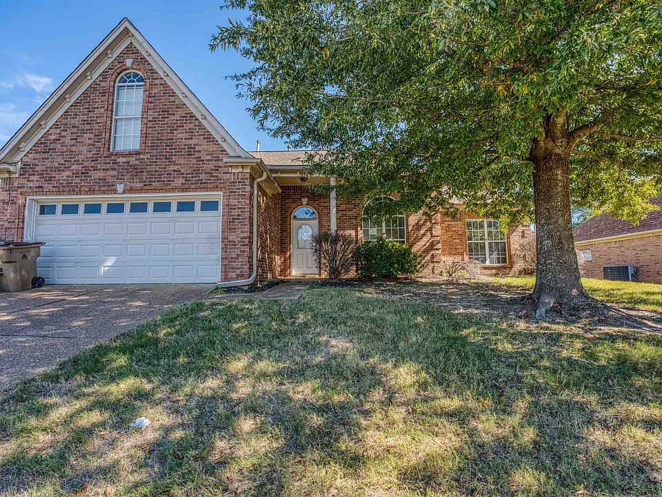1st image of 5566 Brook Shade Ln