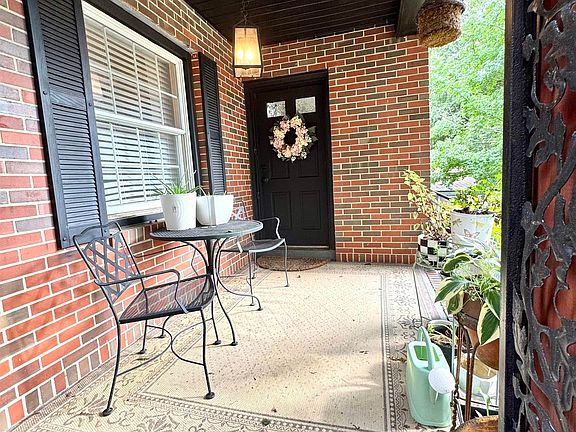 2nd image of 212 Lee Dr