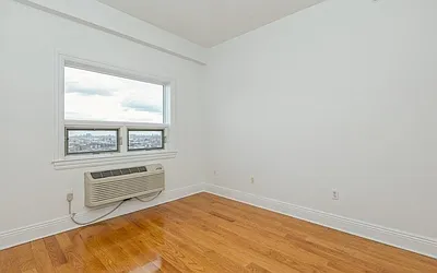 809-815 22nd Street, #1206