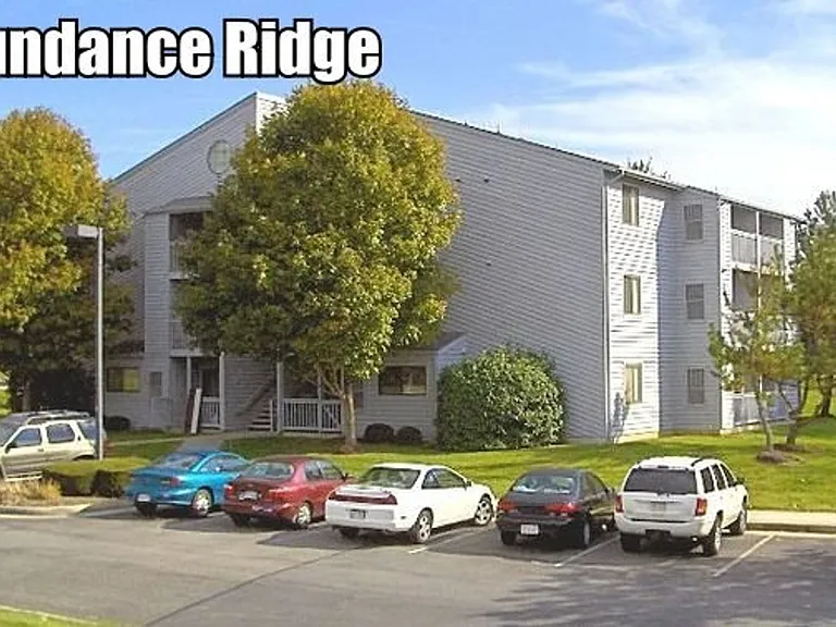 507 N Sunridge Dr — Photo 2