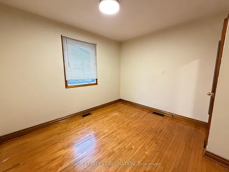 3 Romar Cres — Photo 28