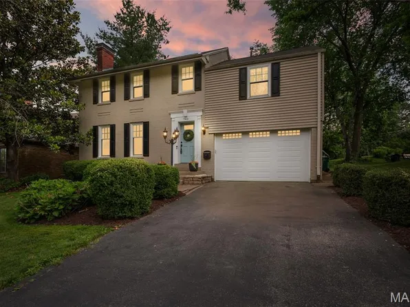 740 Fieldston Ter, Saint Louis, MO 63119