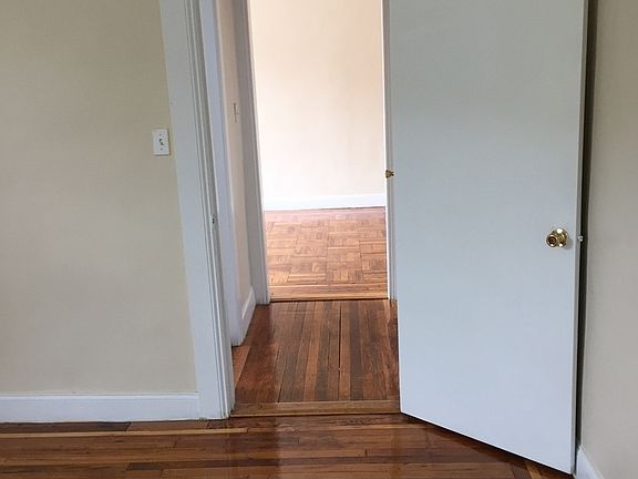2nd image of 3310 Kossuth Ave APT 36