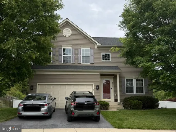2113 Infantry Dr, Frederick, MD 21702