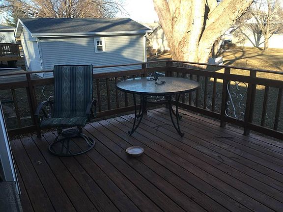 4th image of 704 N 9th St