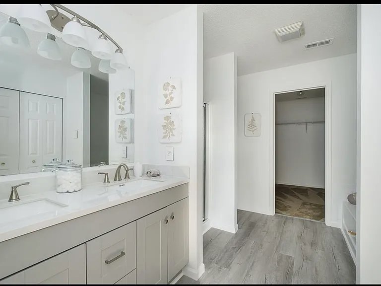 8813 Browns Valley Ln — Photo 6