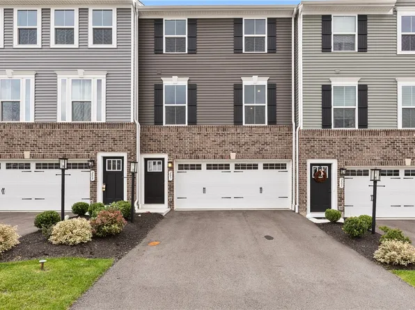 207 Yellowwood Ct, Washington, PA 15301