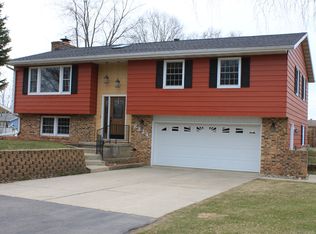 8324 Verlynda Dr, Watervliet, MI 49098
