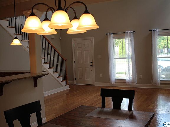 5th image of 1120 Pegasus Dr NW