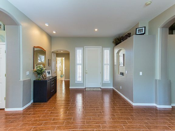 3rd image of 4962 N Sabino Valley Pl
