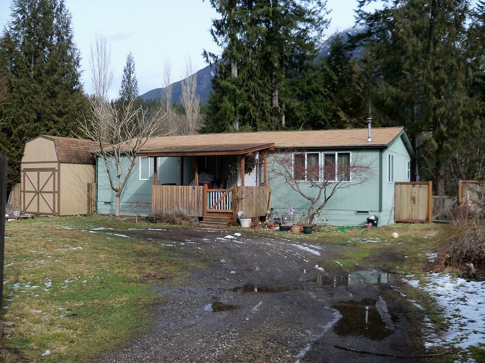 1st image of 17521 442nd Dr SE