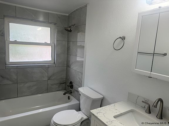 2nd image of 4784 Vosler Pl
