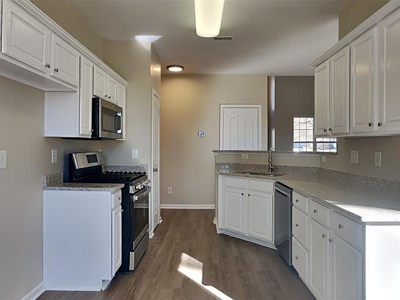 4th image of 3781 Catawba Creek Dr