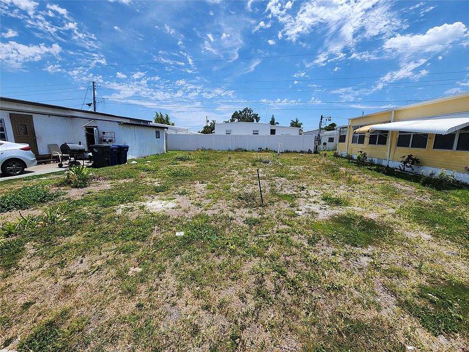 1st image of 608 49TH AVENUE W