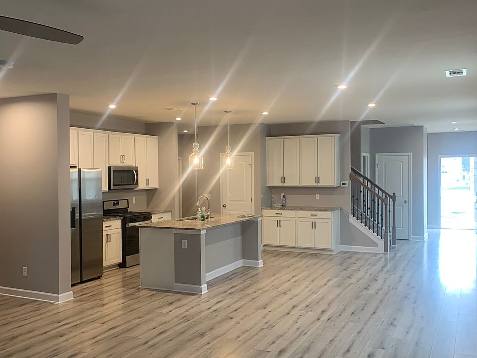 1st image of 312 Cannonbury Way