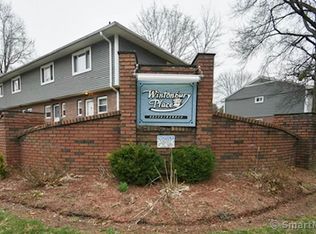 9 Camelot Dr APT 2, Bloomfield, CT 06002