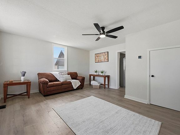 5th image of 205 W Grant St