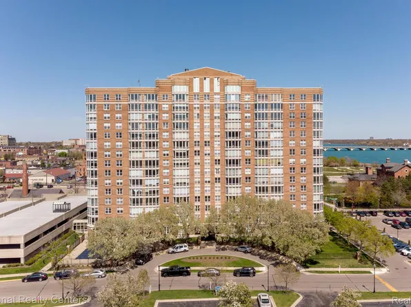 250 E Harbortown Dr APT 303, Detroit, MI 48207