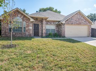 2606 Whetstone Dr, Corinth, TX 76210