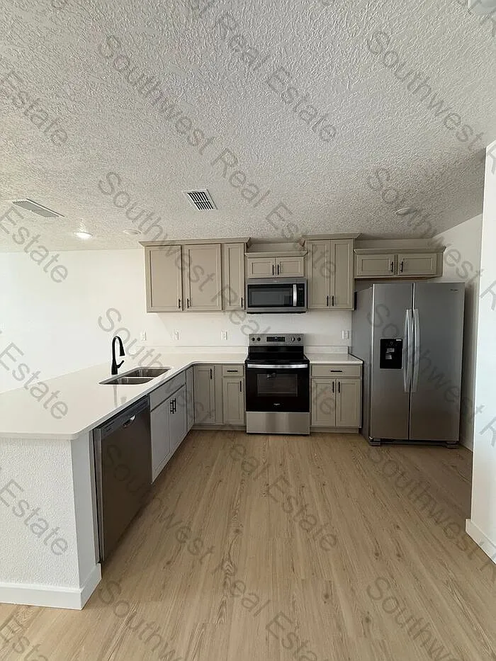 2 bed, 2.0 bath, $1,500 — Photo 2