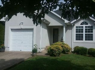 4425 Baygarden Ct, Louisville, KY 40245