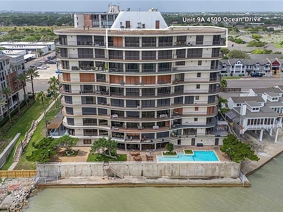 3rd image of 4500 Ocean Dr APT 9A