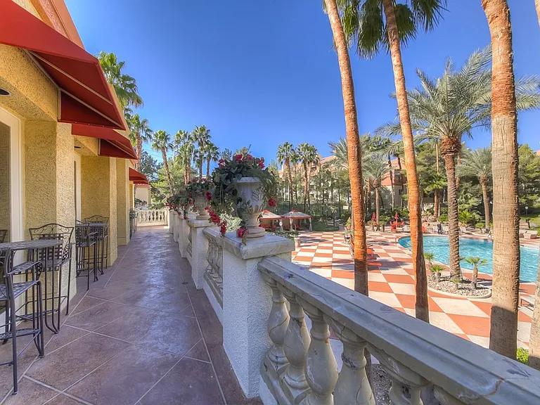 220 E Flamingo Rd #113 — Photo 32