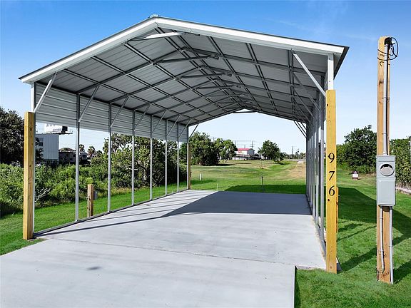 3rd image of 976 E Verdia Dr