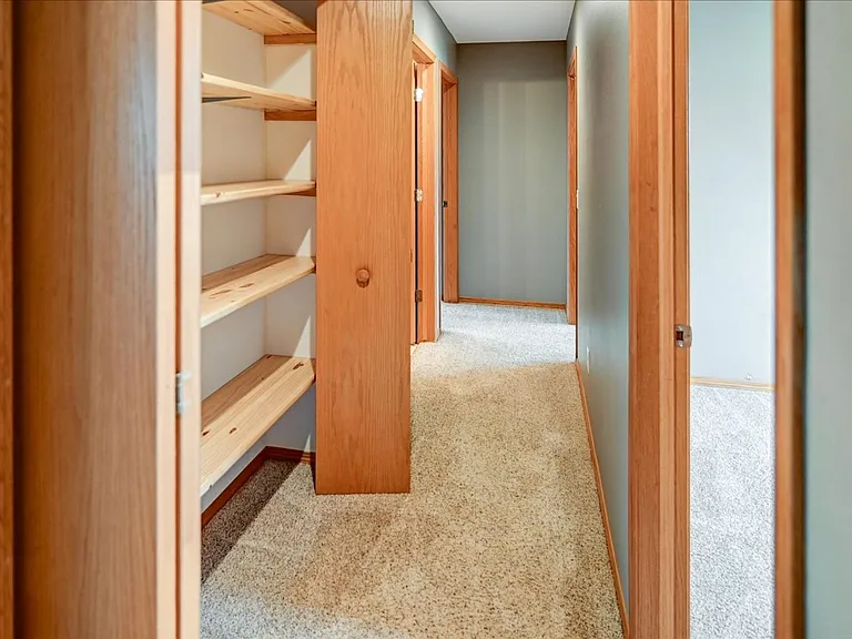 400 Muirfield Ct — Photo 44