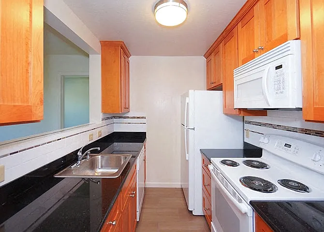 2610 Regent St. — Photo 14