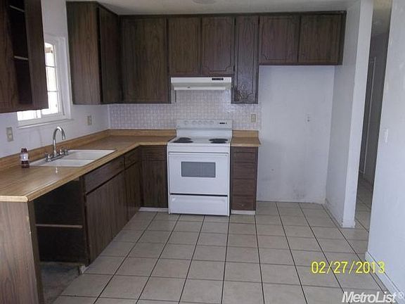 4th image of 9035 Lansdowne Dr