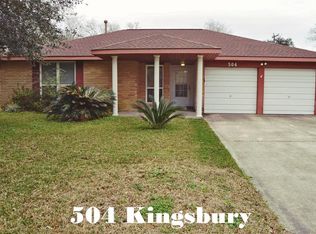 504 Kingsbury Ln, Friendswood, TX 77546