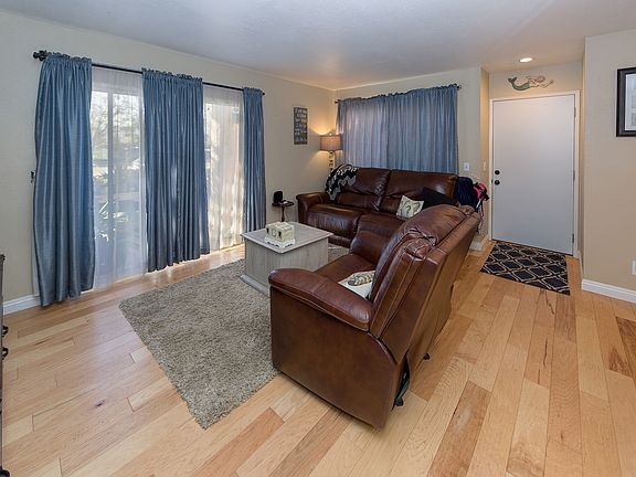 2nd image of 24401 Valle Del Oro Unit 102
