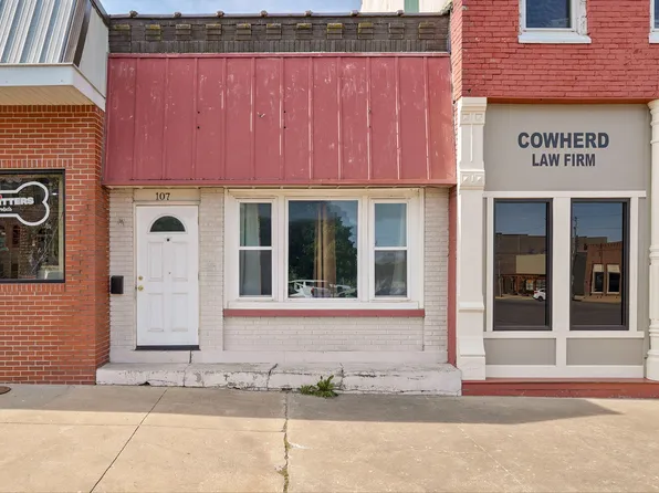 107 E Dallas Street, Mt Vernon, MO 65712